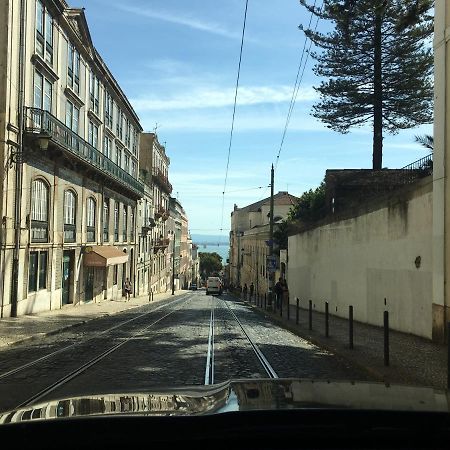 Luxury Graca Apartment The Most Amazing View Of Lisbon Bagian luar foto