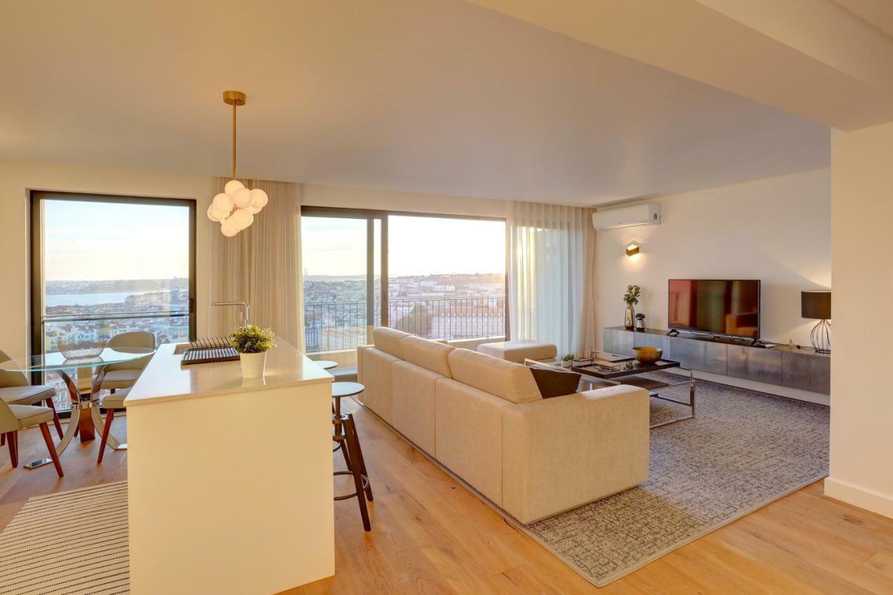Luxury Graca Apartment The Most Amazing View Of Lisbon Bagian luar foto