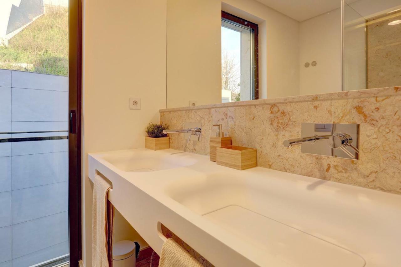 Luxury Graca Apartment The Most Amazing View Of Lisbon Bagian luar foto