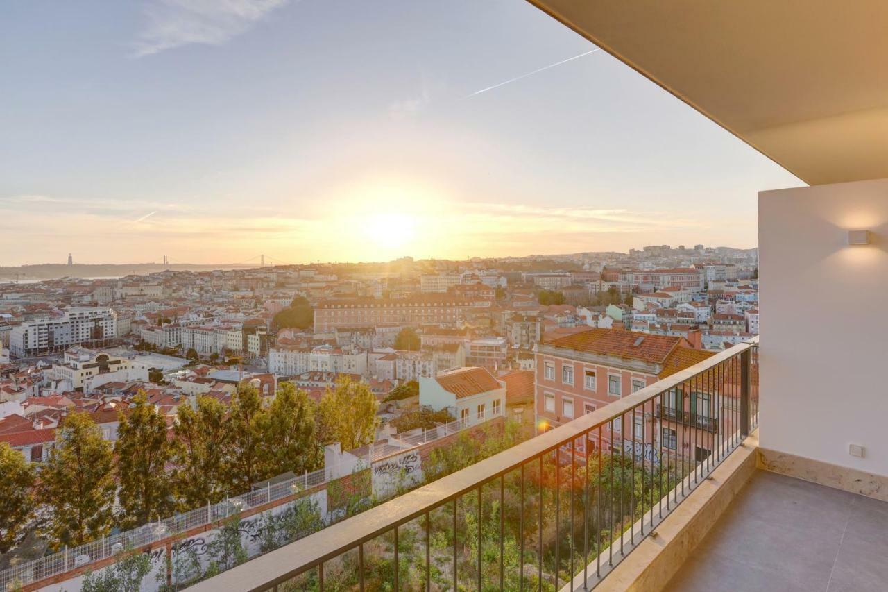 Luxury Graca Apartment The Most Amazing View Of Lisbon Bagian luar foto