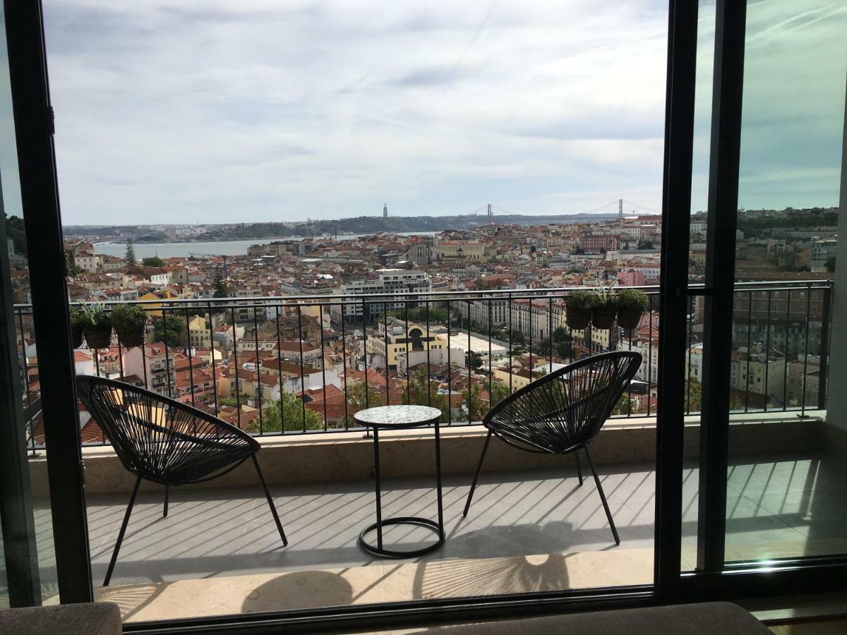 Luxury Graca Apartment The Most Amazing View Of Lisbon Bagian luar foto